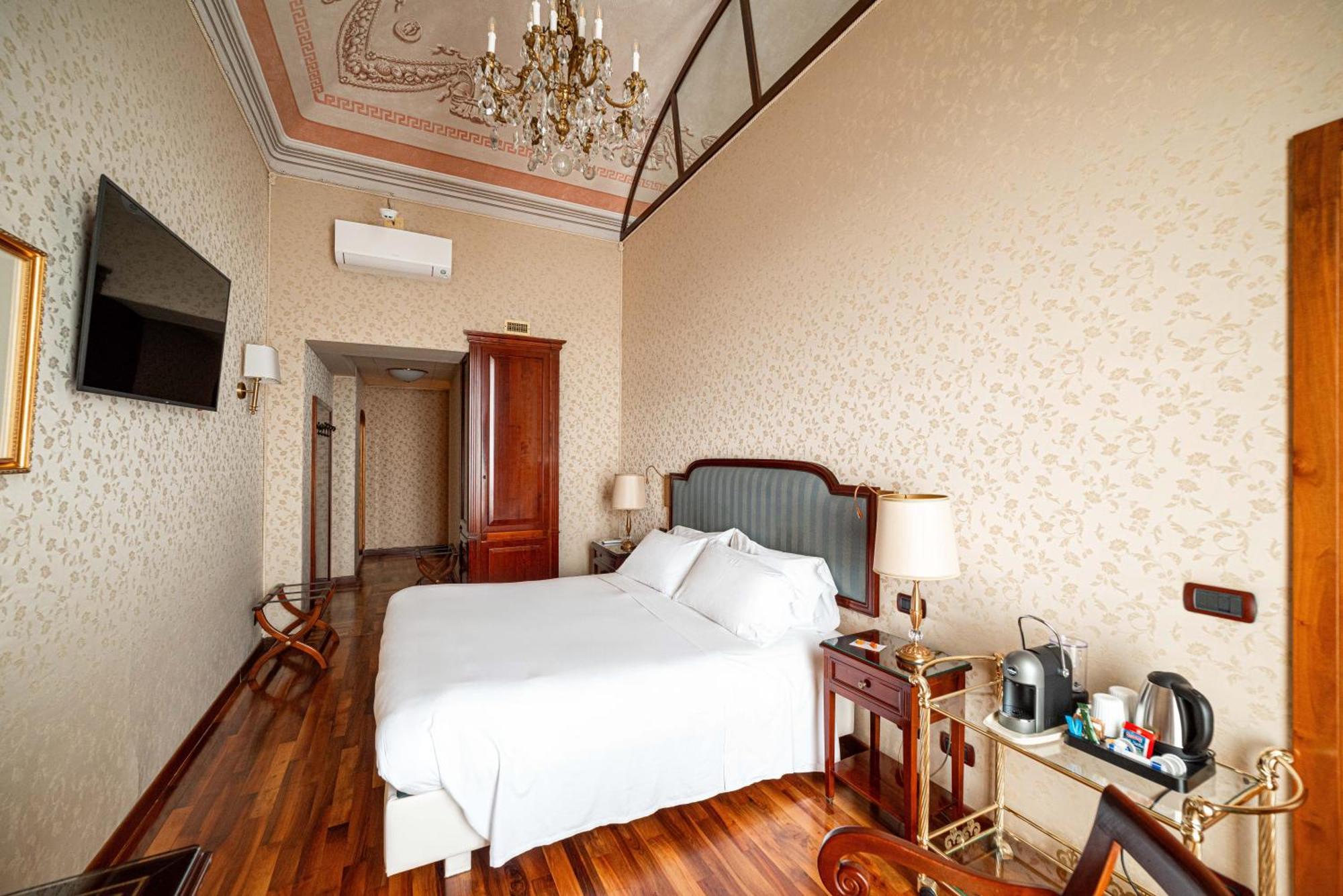 Phi Hotel Principe Кунео Экстерьер фото