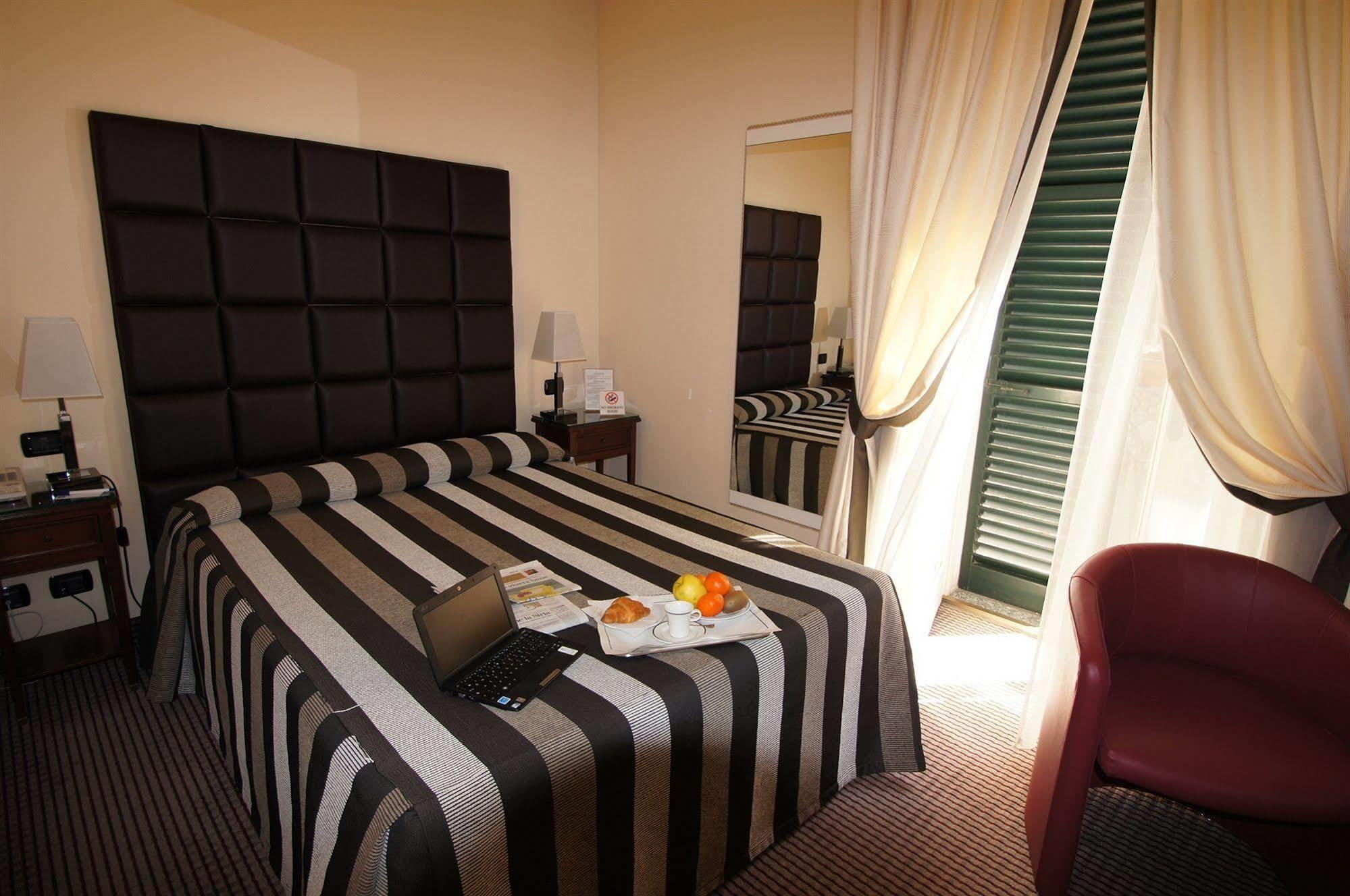 Phi Hotel Principe Кунео Экстерьер фото